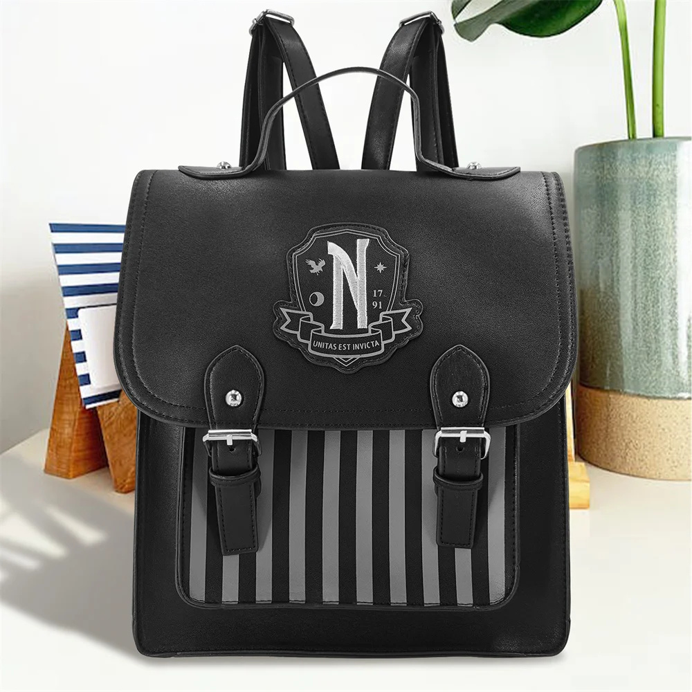 Leather Backpack Vintage - กระเป๋าเป้หนัง PU สีดำลายภาพยนตร์วันพุธ สำหรับผู้หญิง สไตล์ลำลอง วินเทจ